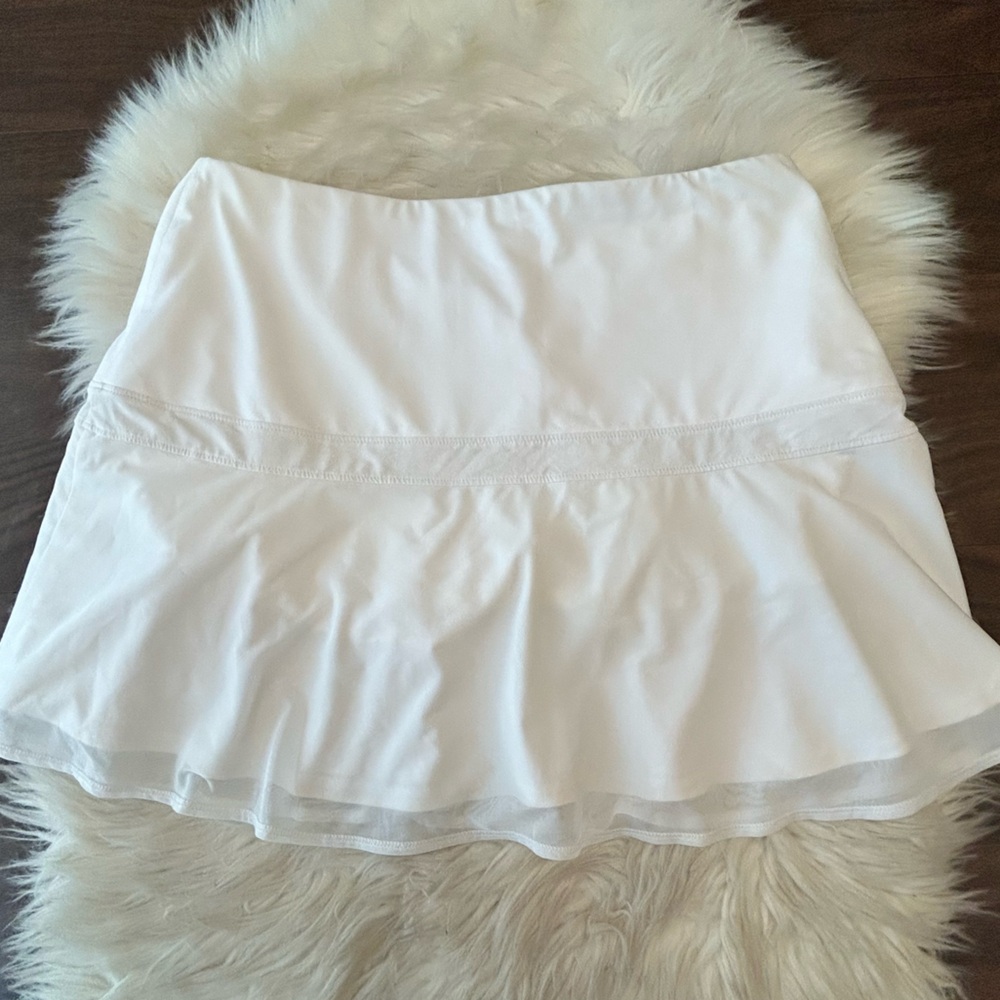 ATHLETA ‘Upbeat’ Mesh Overlay Tennis Skirt Skort - Picture 5 of 15